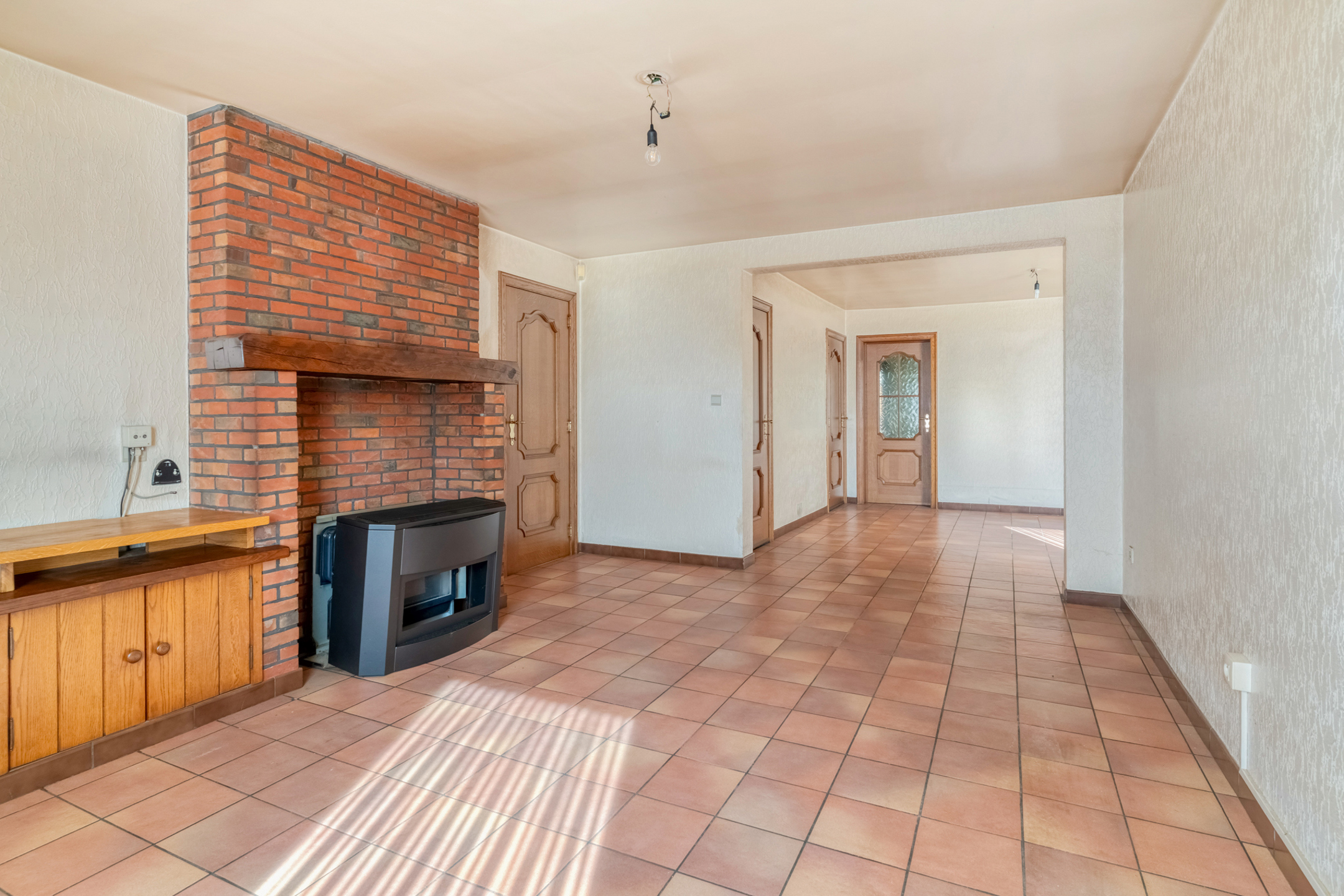 Ruime gezinswoning met grote garage - foto 4