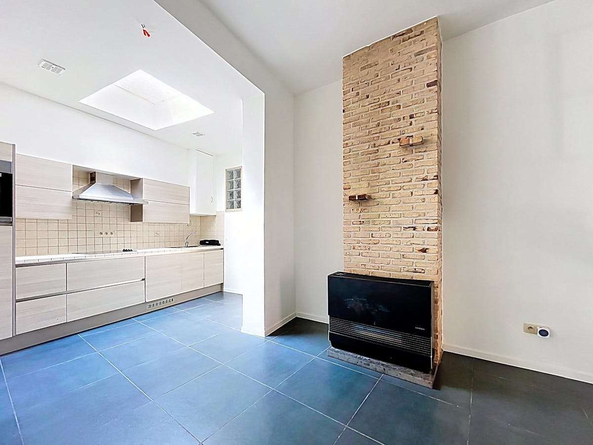 Gerenoveerde woning met 1 slaapkamer in centrum Eeklo - foto 4