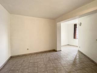 Appartement te huur in GeraardsbergenBen je op zoek naar een instapklaar appartement? Dan is dit prachtige appartement precies wat je zoekt!Dit...
