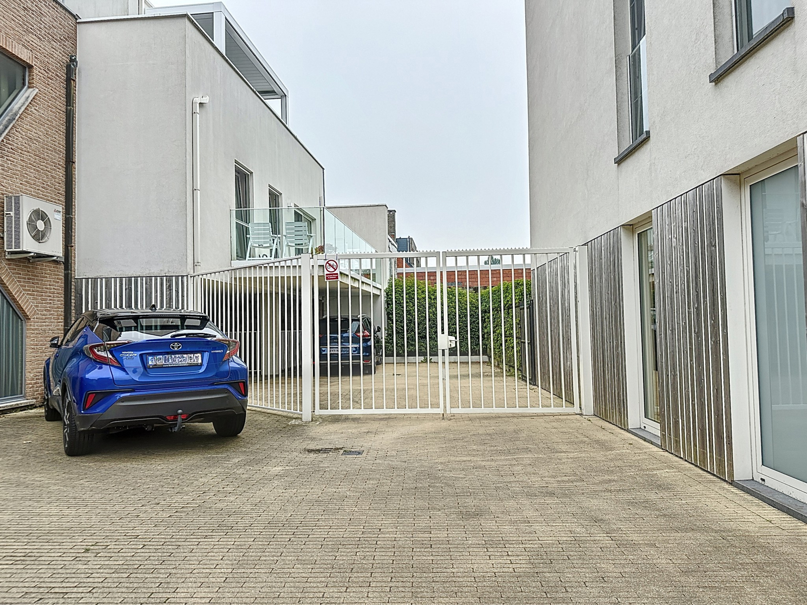 Garage for sale in Aartselaar - photo 3