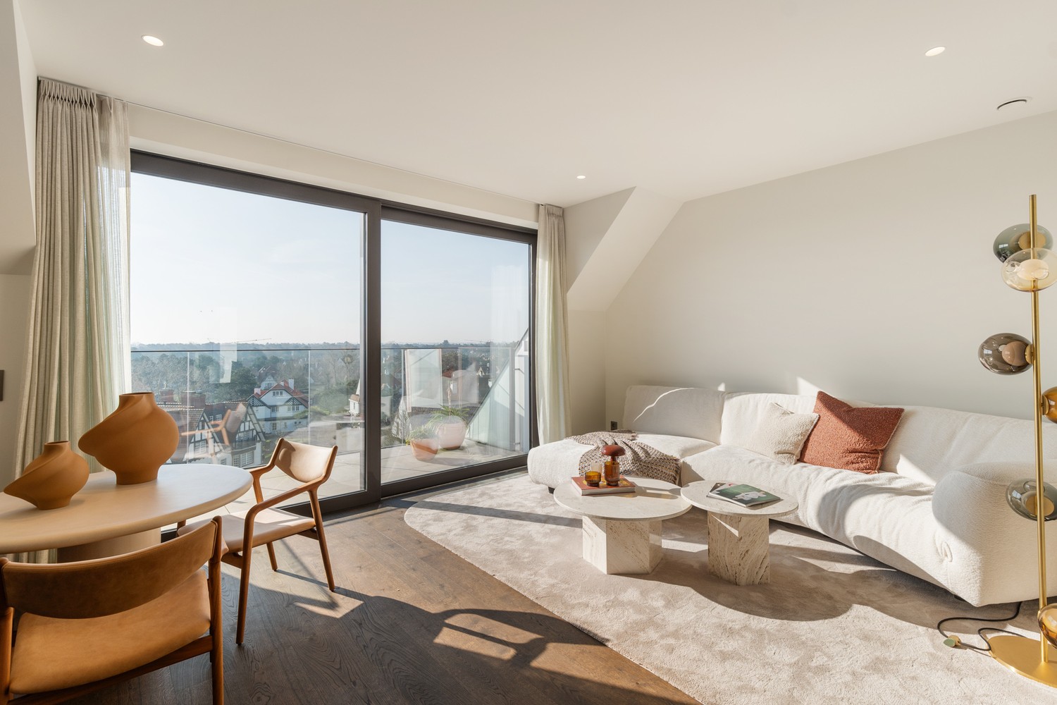 Uitzonderlijk luxueus appartement op de prestigieuze Kustlaan in het Zoute - foto 1