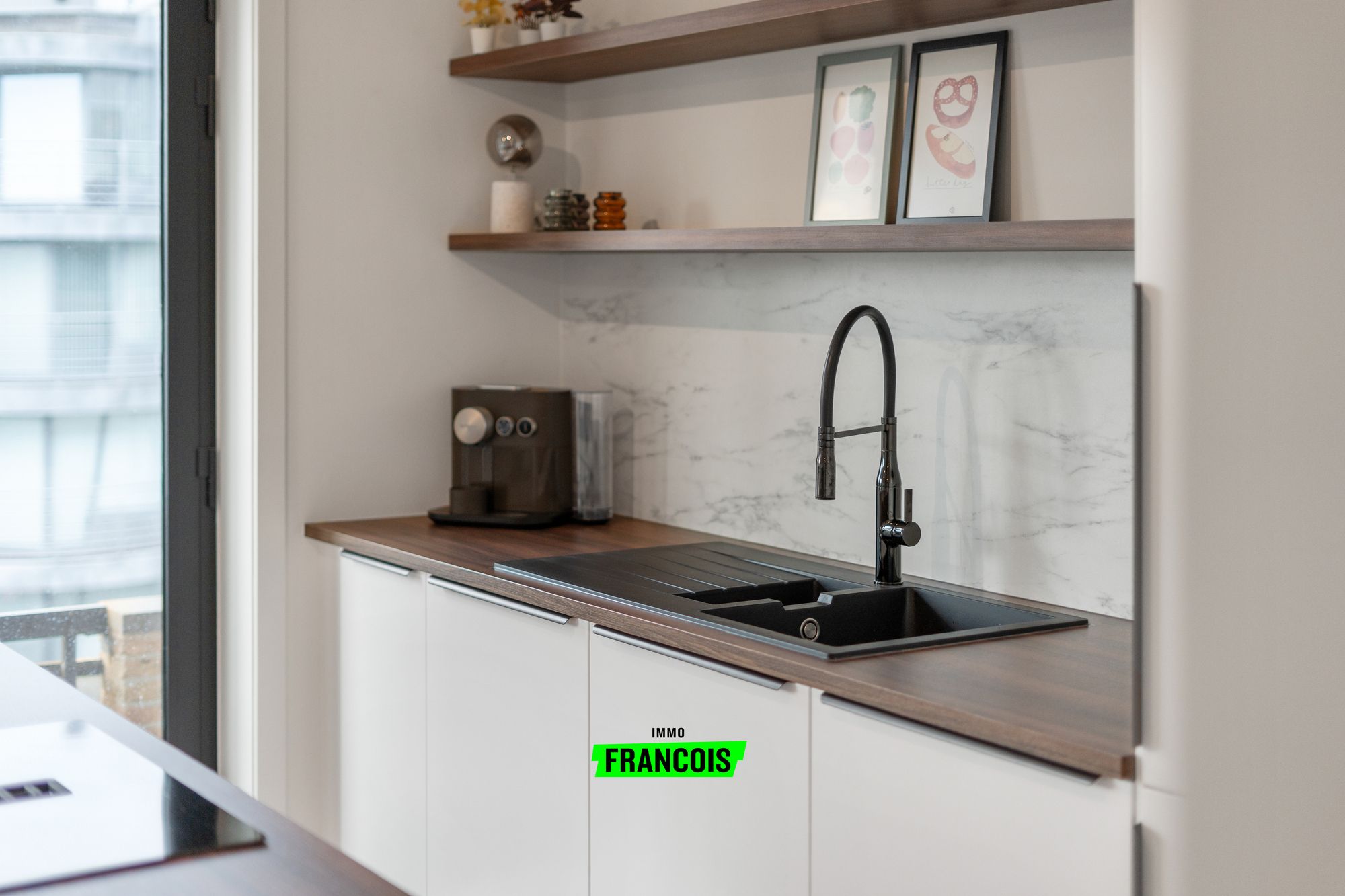 Gerenoveerd appartement met 2 slaapkamers op toplocatie in Oostende - foto 4