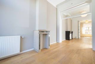 Located in Forest, between Altitude 100 and Place Albert, in a quiet and sought-after street, discover this beautifully renovated duplex of...