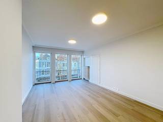 Dit volledig gerenoveerde appartement met uniek zicht op de Brugse reitjes is te huur in het centrum van Brugge. Het appartement telt twee...