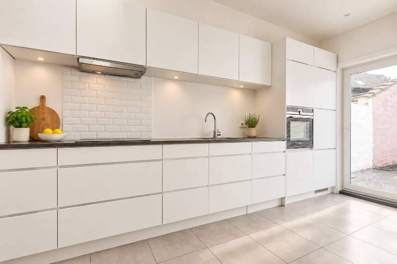 Instapklare, centraal gelegen woning met 3 slaapkamers en gezellig tuinterras (elektriciteit GOEDGEKEURD, EPC- label B, zonneboiler, airco...)... - foto 5
