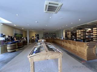 Bent u op zoek naar een kantoorruimte op een toplocatie in Zaventem? Dan is deze kantoorruimte aan de Leuvensesteenweg 474 precies wat u...