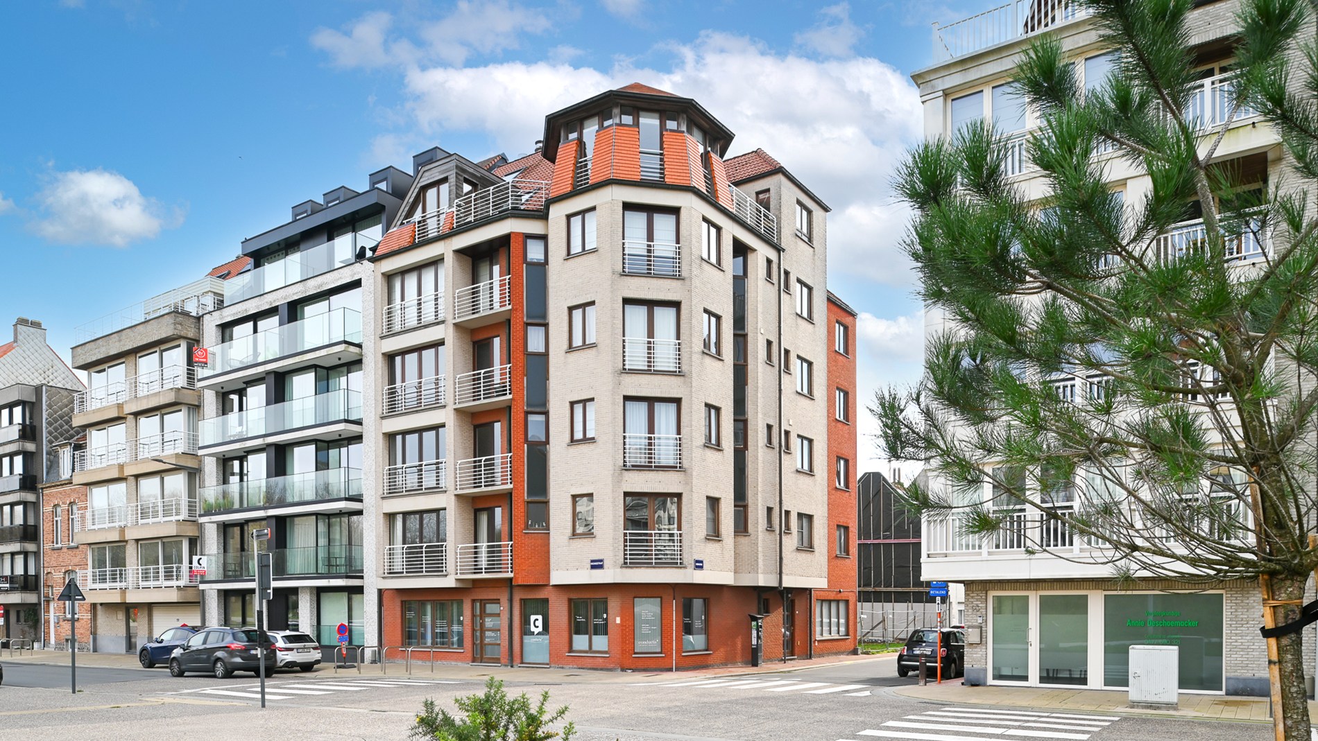 Appartement agréable au rez-de-chaussée, idéalement situé à proximité du front de mer. - photo 1