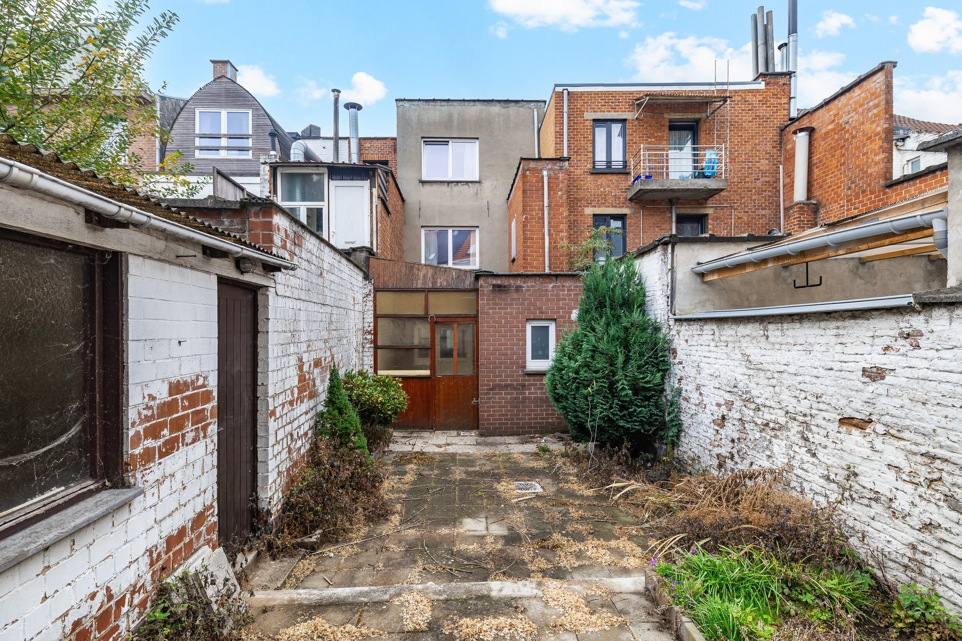 Ruime woning met 4 slaapkamers en stadstuin! - foto 4