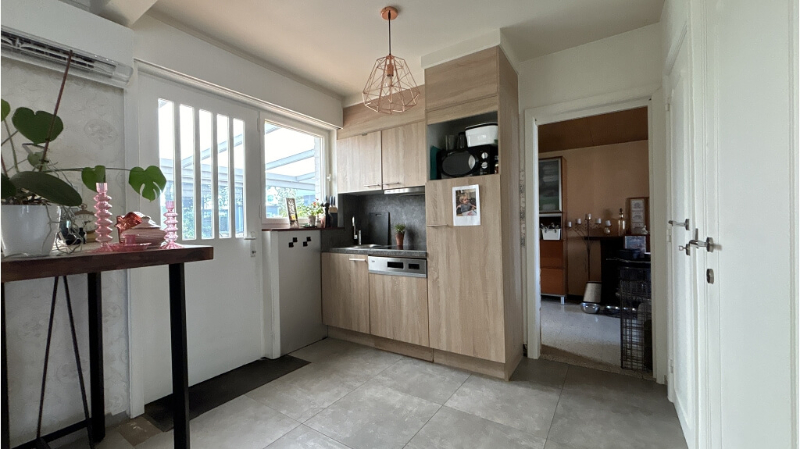 Comfortabele koppelwoning met 3 slaapkamers, GARAGE en TUIN te huur in Lichtervelde - foto 4