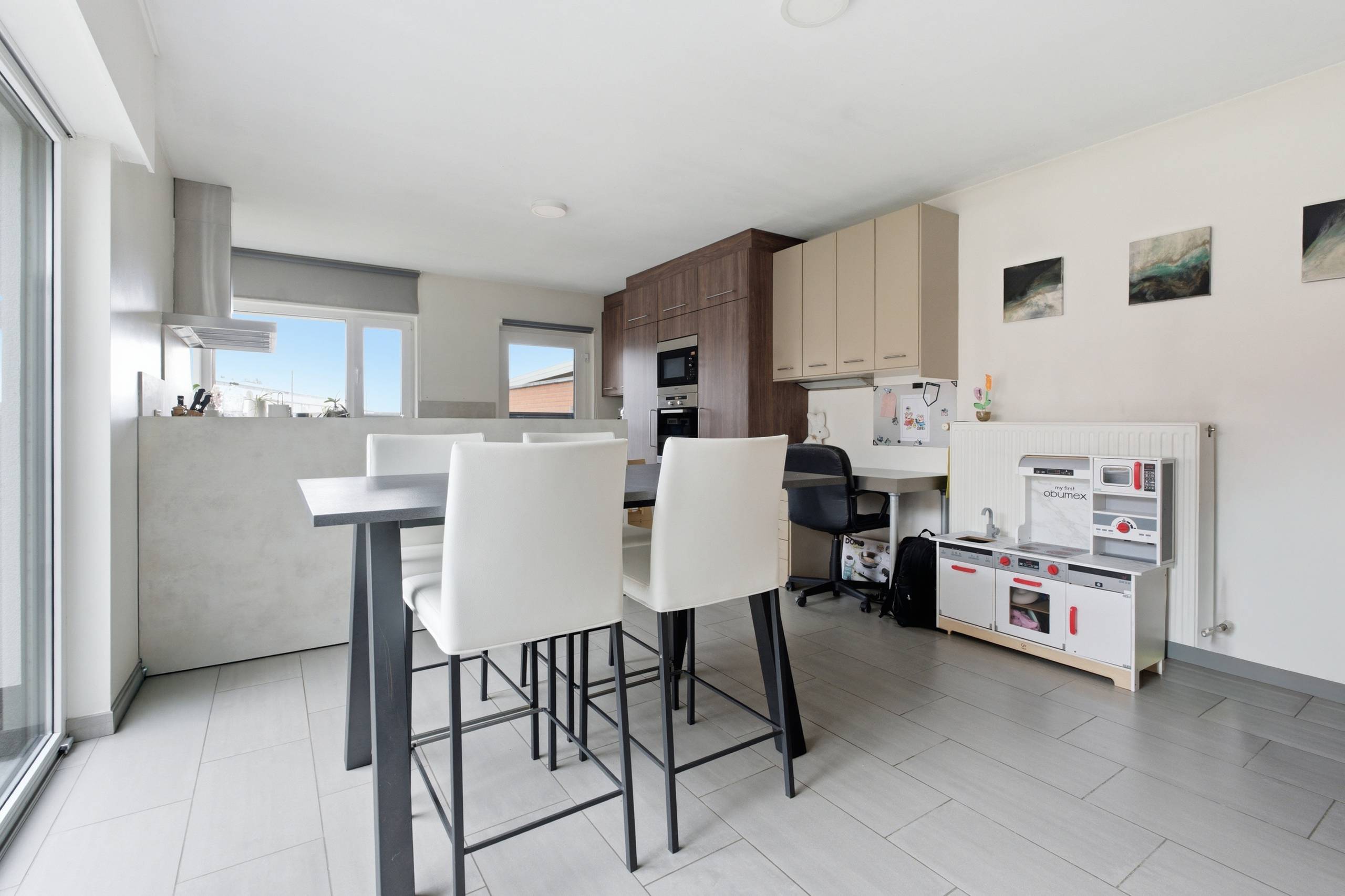 INSTAPKLARE HALFOPEN WONING MET ZONNIGE TUIN IN HOOGLEDE - foto 5