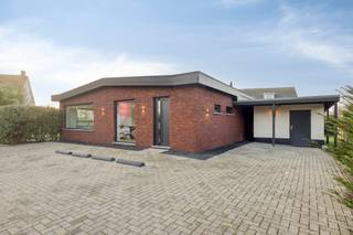 In kindvriendelijke omgeving gelegen laagbouwwoning met 3 slaapkamers en tuin. De woning werd volledig gerenoveerd.Zeer gunstige en rustige ligging...