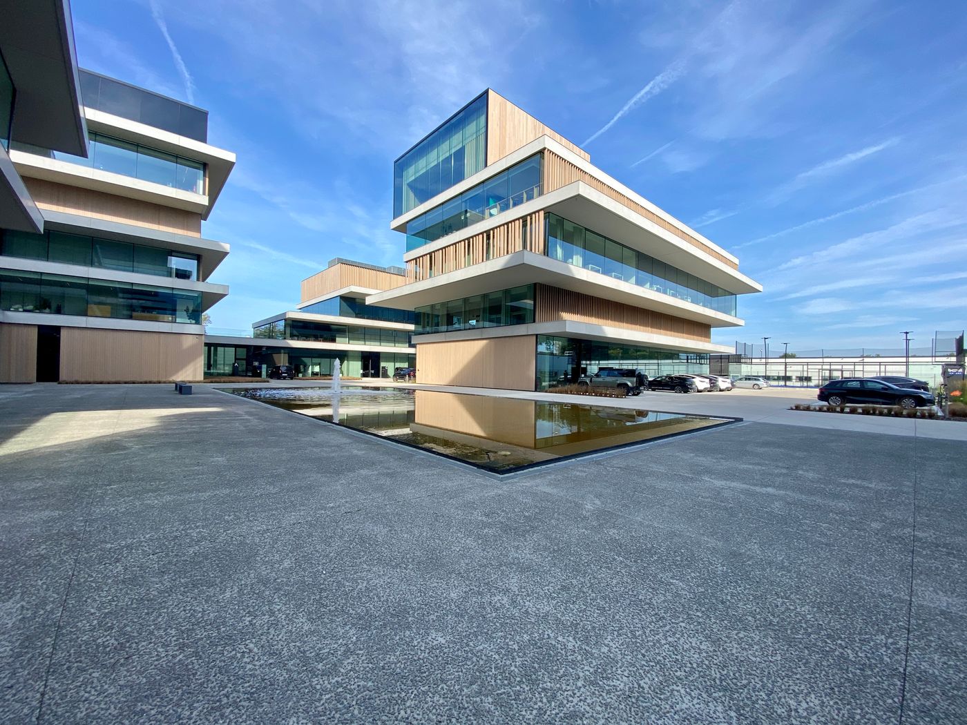 250 m² high-end kantoren langs én met visibiliteit van E40 - foto 1