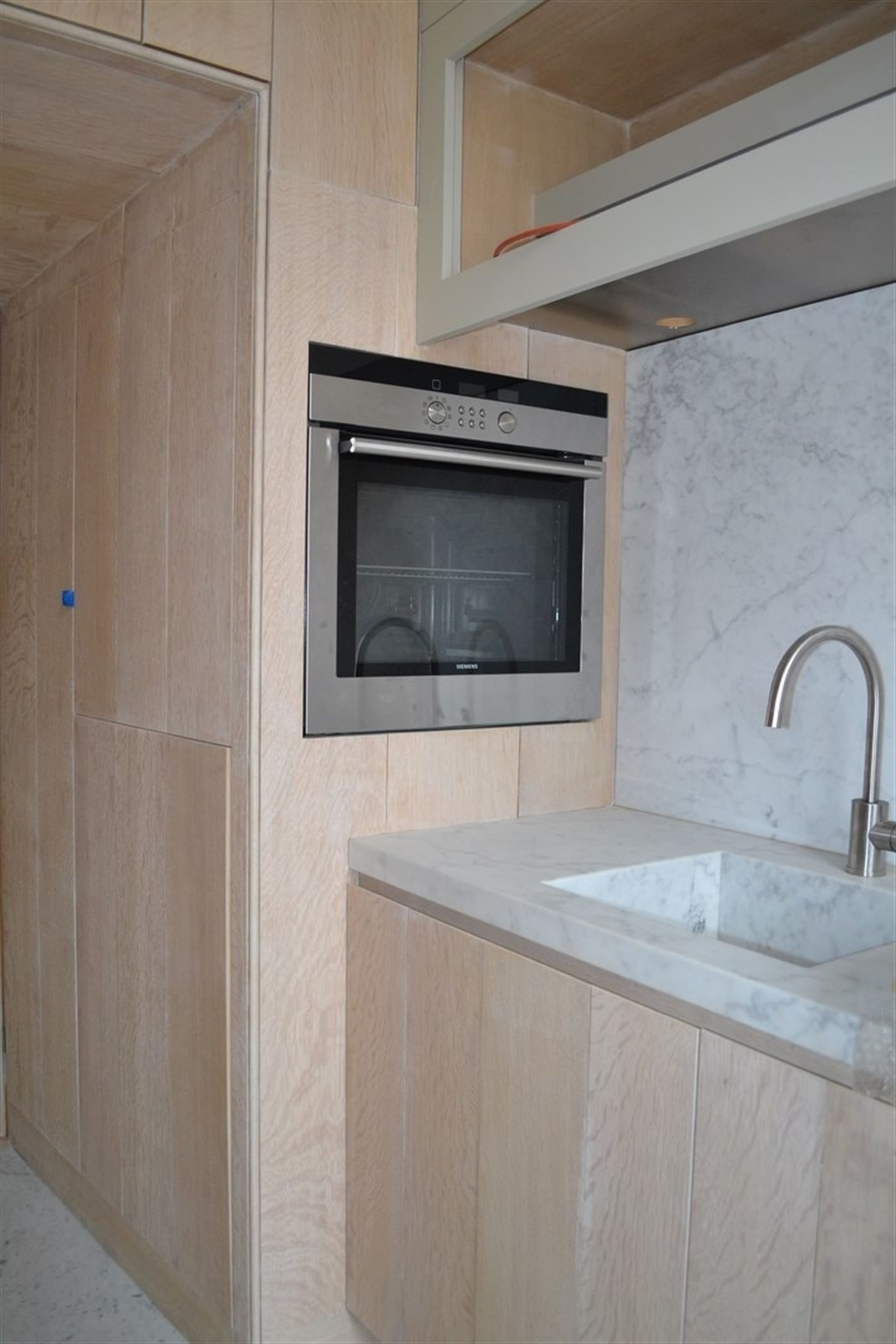 APPARTEMENT EXCEPTIONNELLEMENT SPACIEUX AVEC 2 CHAMBRES ET 2 SALLES DE BAINS AU CENTRE DE MALINES - photo 3