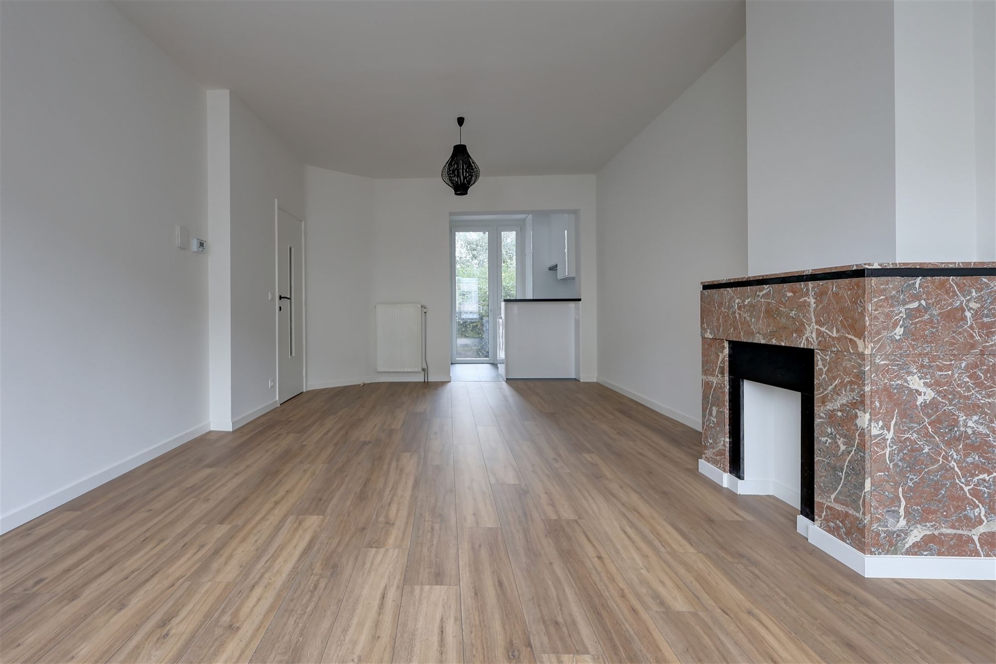 Instapklaar2-slaapkamerappartement met ruime tuin in Deurne! - foto 5