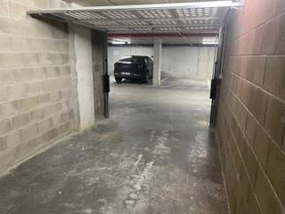 Garage à louer à Louvain