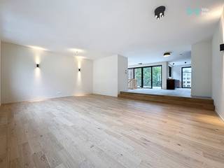 demis.h@weinvest.be/ +32 493 83 73 13We Invest is delighted to present this stunning brand-new duplex, available exclusively.Ideally located at...