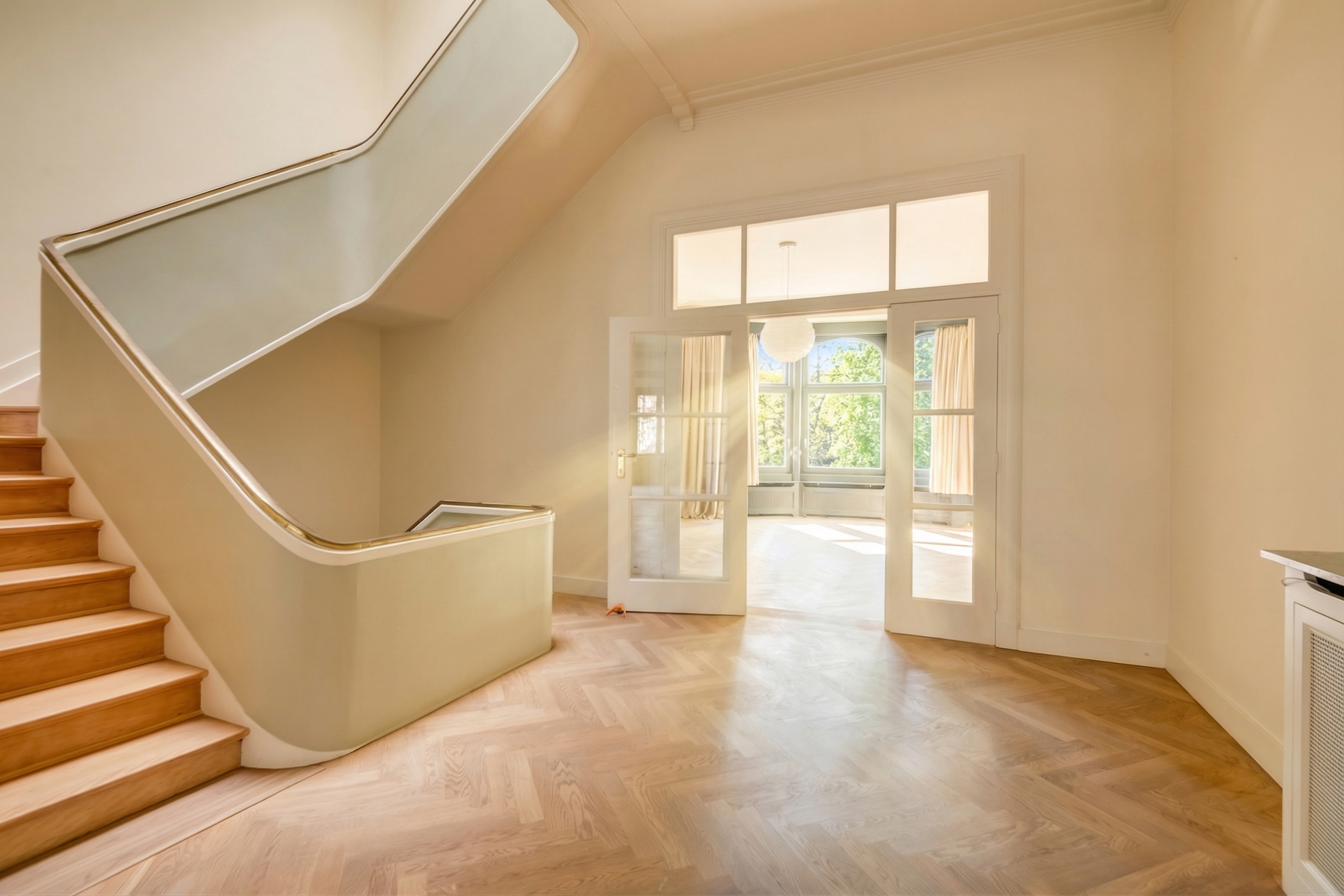 Elegant herenhuis met authentieke grandeur! - foto 4