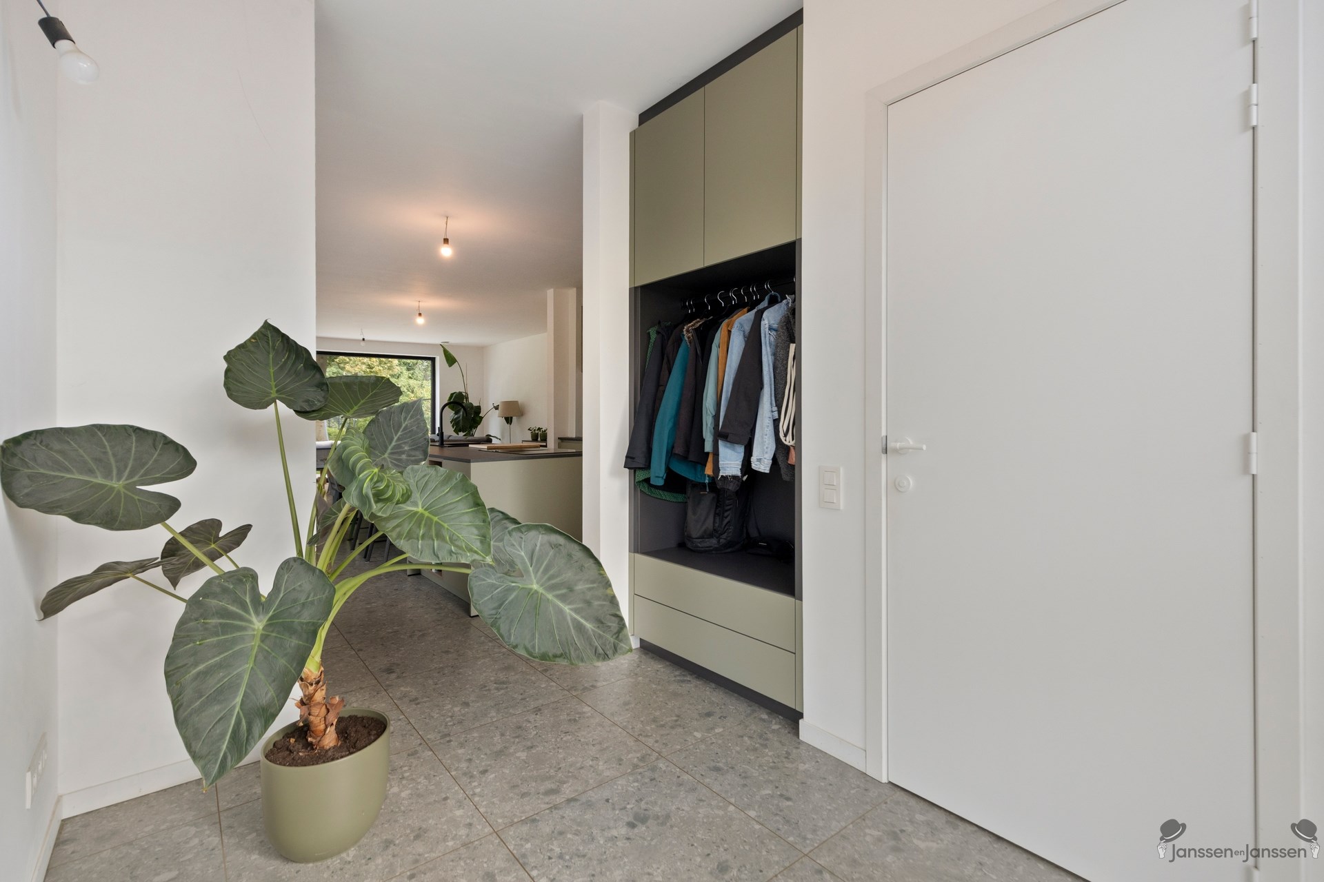 Moderne halfopen bebouwing uit 2024 met hoogwaardige afwerking - foto 5