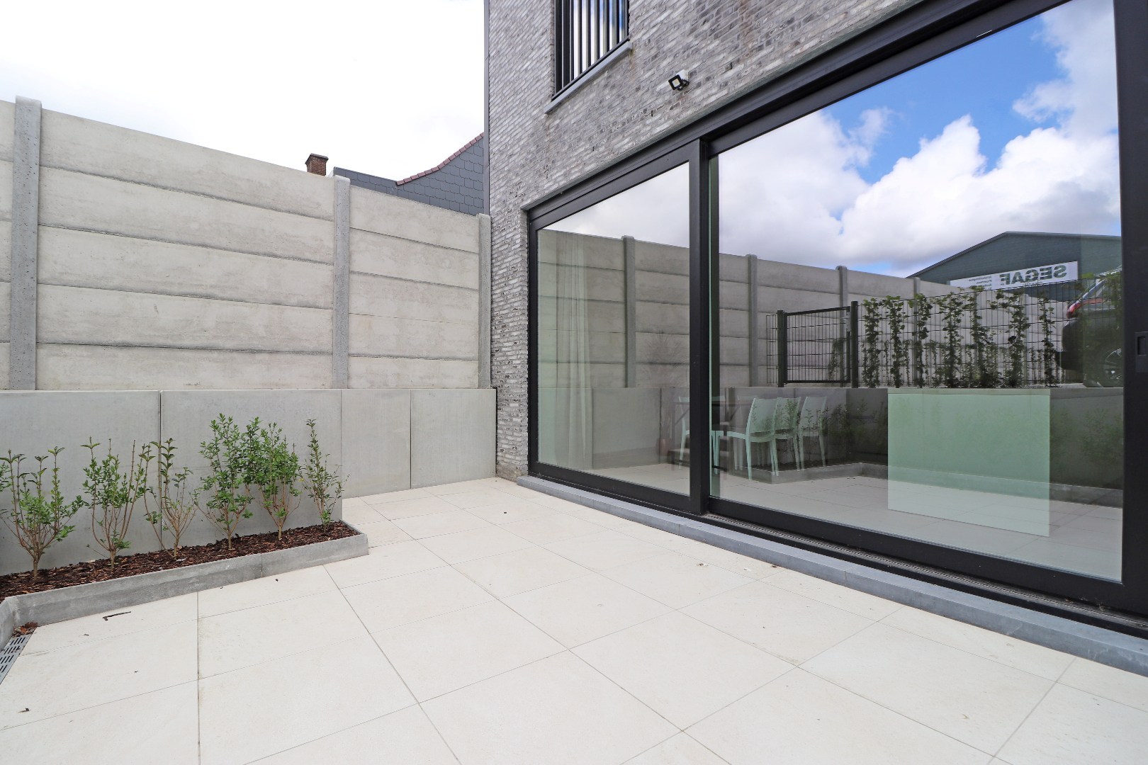 Modern appartement met tuintje - foto 4