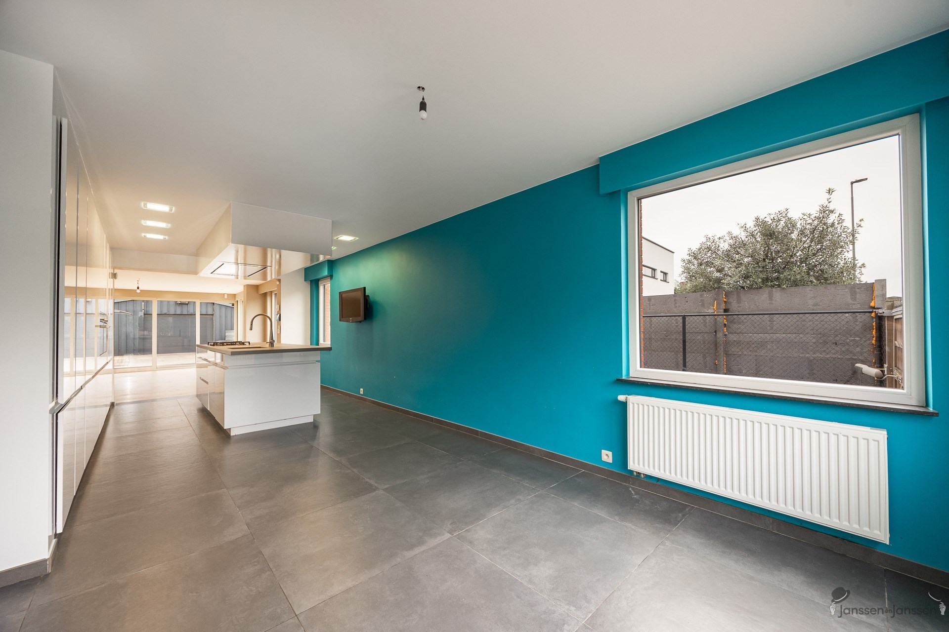 gerenoveerde woning met ruim magazijn  - foto 4