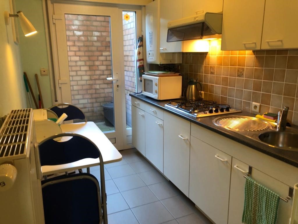 Gelijkvloers 1 ongemeubeld 1 slpk app met koer in romantische Duinenwijk - Gerenoveerd - foto 3