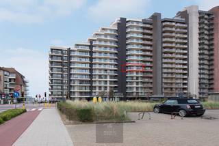 Appartement spacieux (de type traversant) avec 2 chambres situé au 6e étage de la résidence Scorpio sur la digue à Nieuport-Bad. En 2025, la...