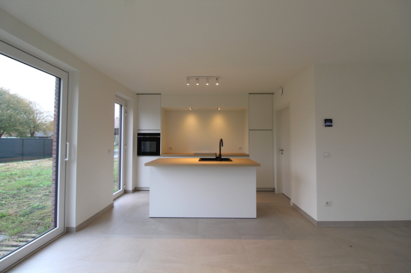 Energiezuinige nieuwbouwwoning te huur in rustige wijk te Sijsele - foto 4
