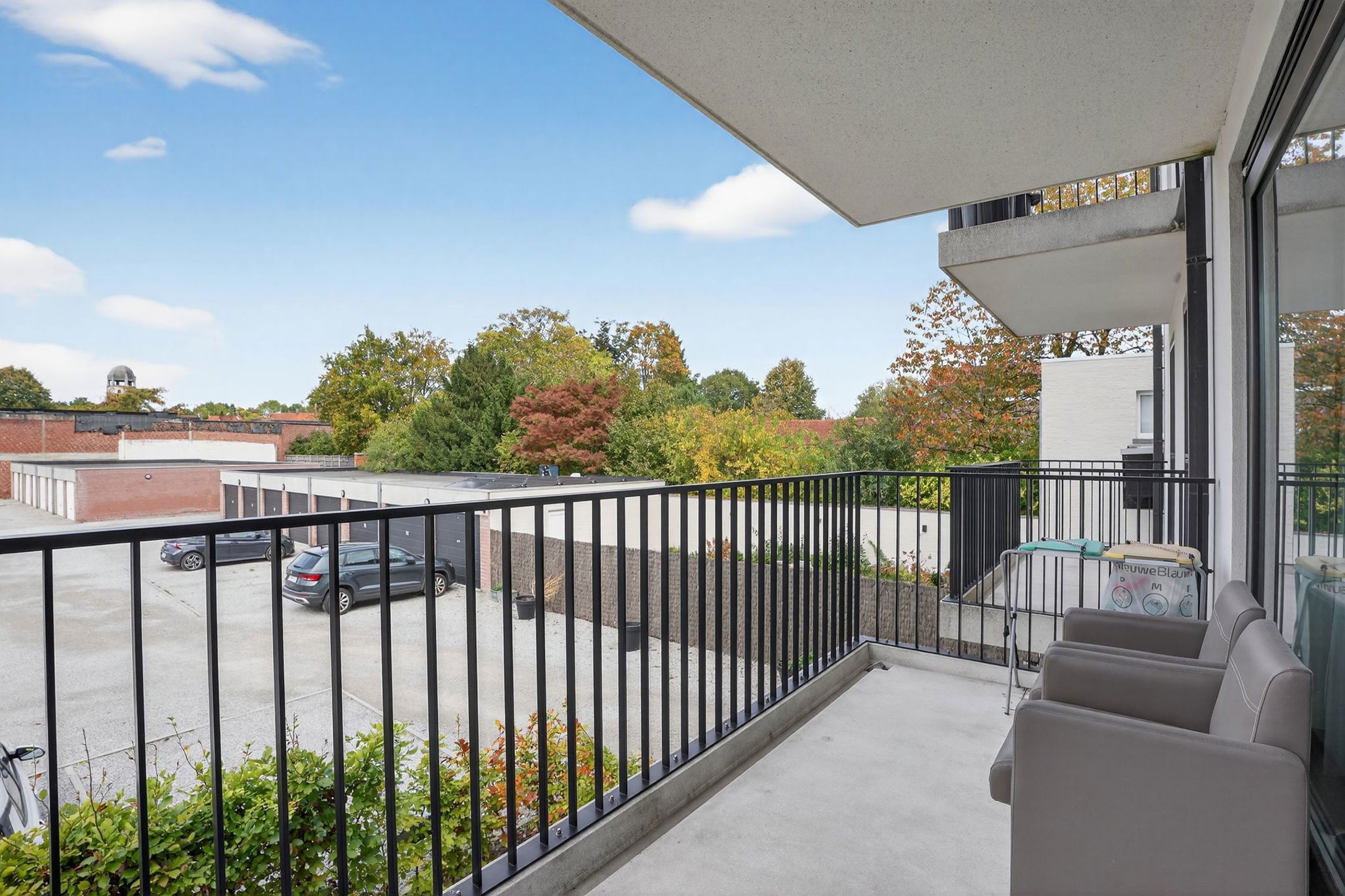 Recent energiezuinig appartement met terras in het centrum - foto 3