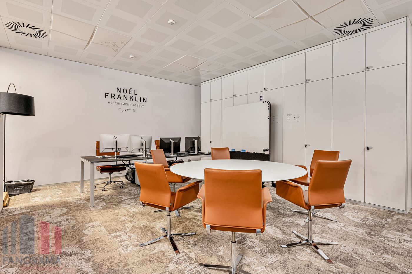 Uitzonderlijk goed gelegen instapklare kantoorruimte met parking - foto 4