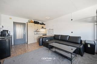 Met veel plezier stellen wij u deze lichtrijke studio voor, gelegen in de Vanden Tymplestraat, een rustige zijstraat van de Diestsestraat...