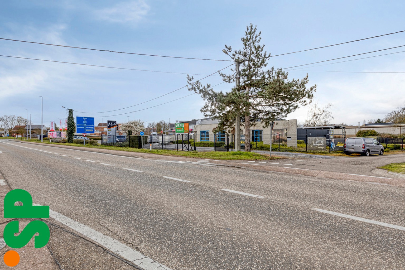 Bedrijfsgebouw met woonst op zichtlocatie. - foto 2