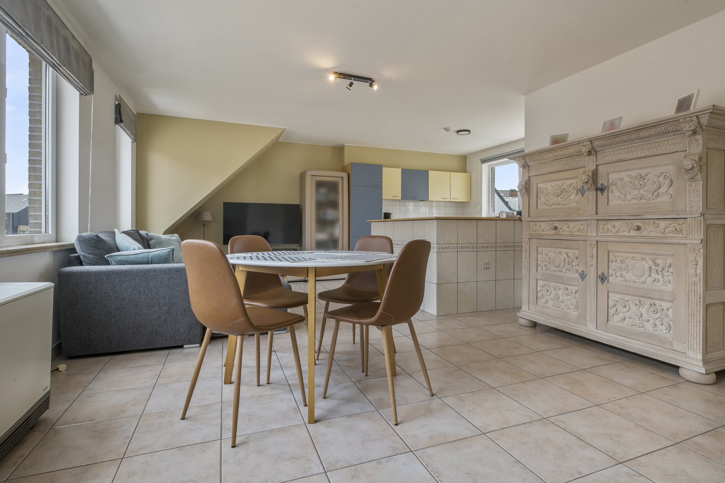 Instapklare dakappartement met terras nabij centrum Hamme! - foto 1