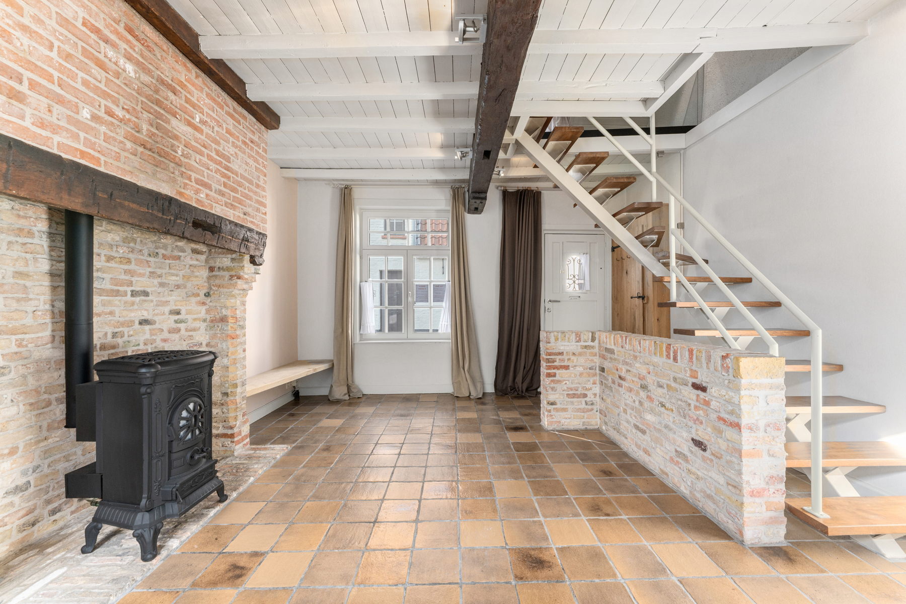 Instapklare woning op een goede locatie nabij centrum Brugge - foto 5