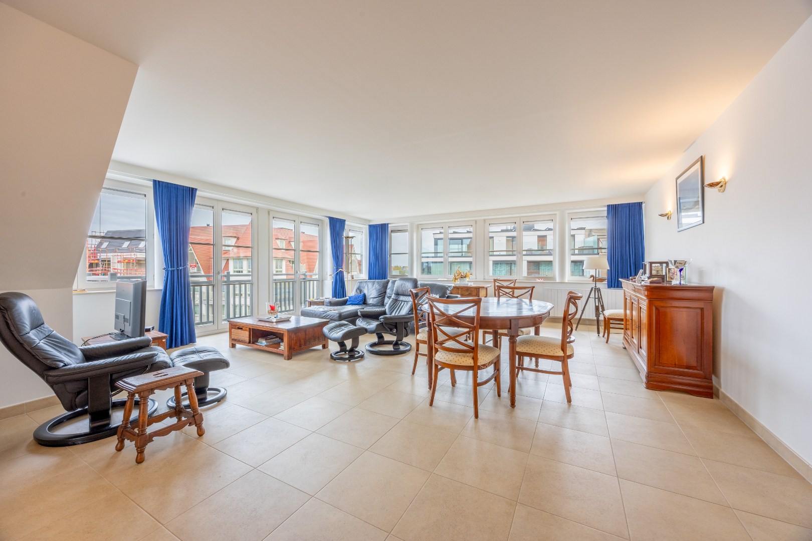 Exclusief woonappartement met magnifieke oppervlaktes - foto 1