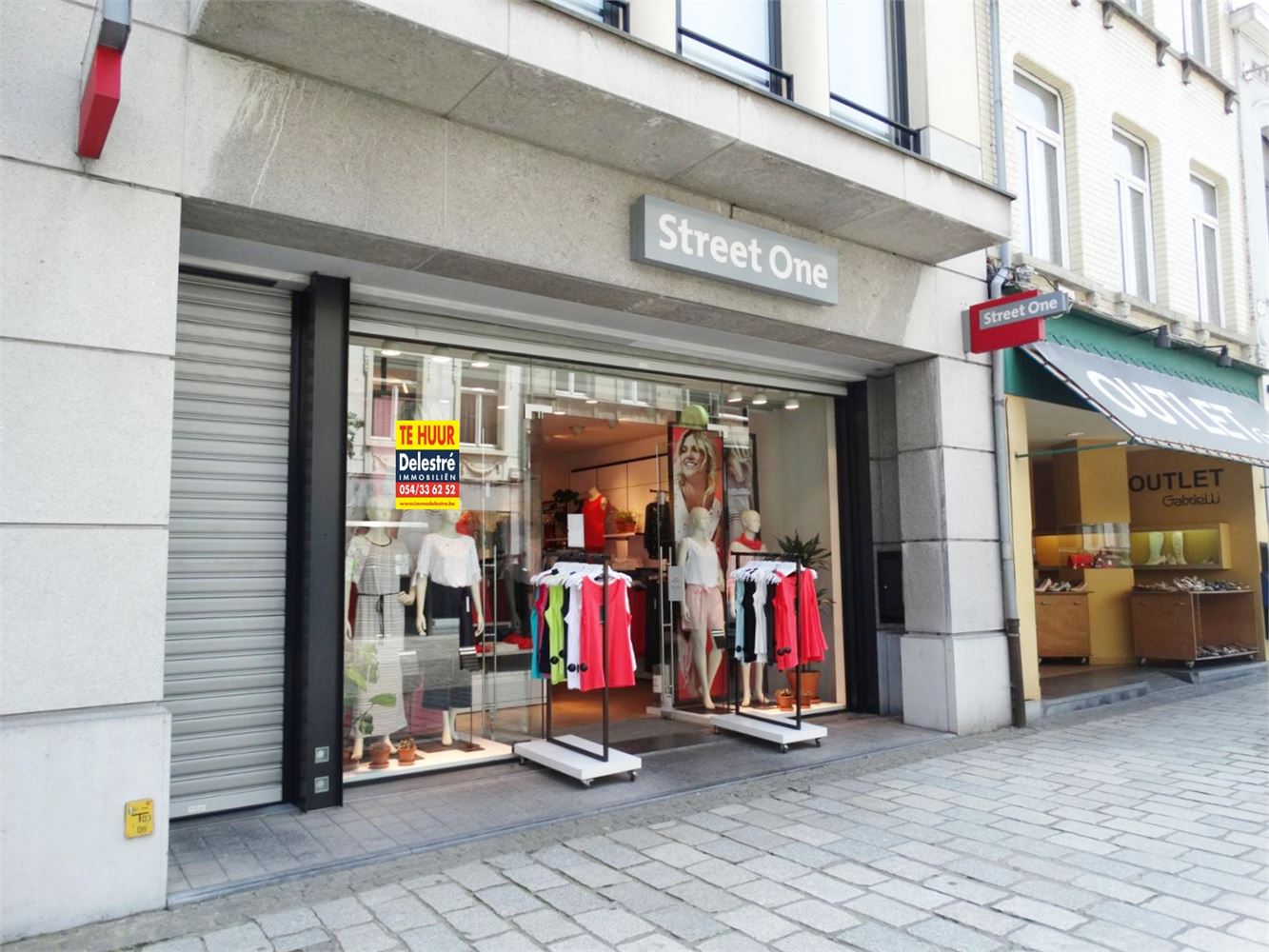 INSTAPKLAAR COMMERCIEEL GELIJKVLOERS ROESELARE - foto 1