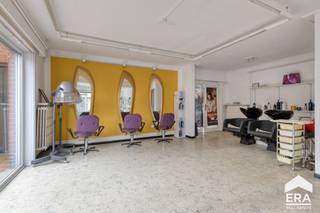 eze centraal gelegen woning in de Zuidstraat te Ichtegem combineert ruimte (253m² bewoonbare oppervlakte!), comfort en een uitstekende...