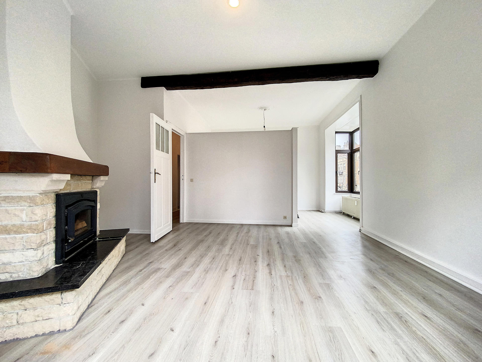 Apartment for rent in Schaerbeek with 1 bedroom - photo 4