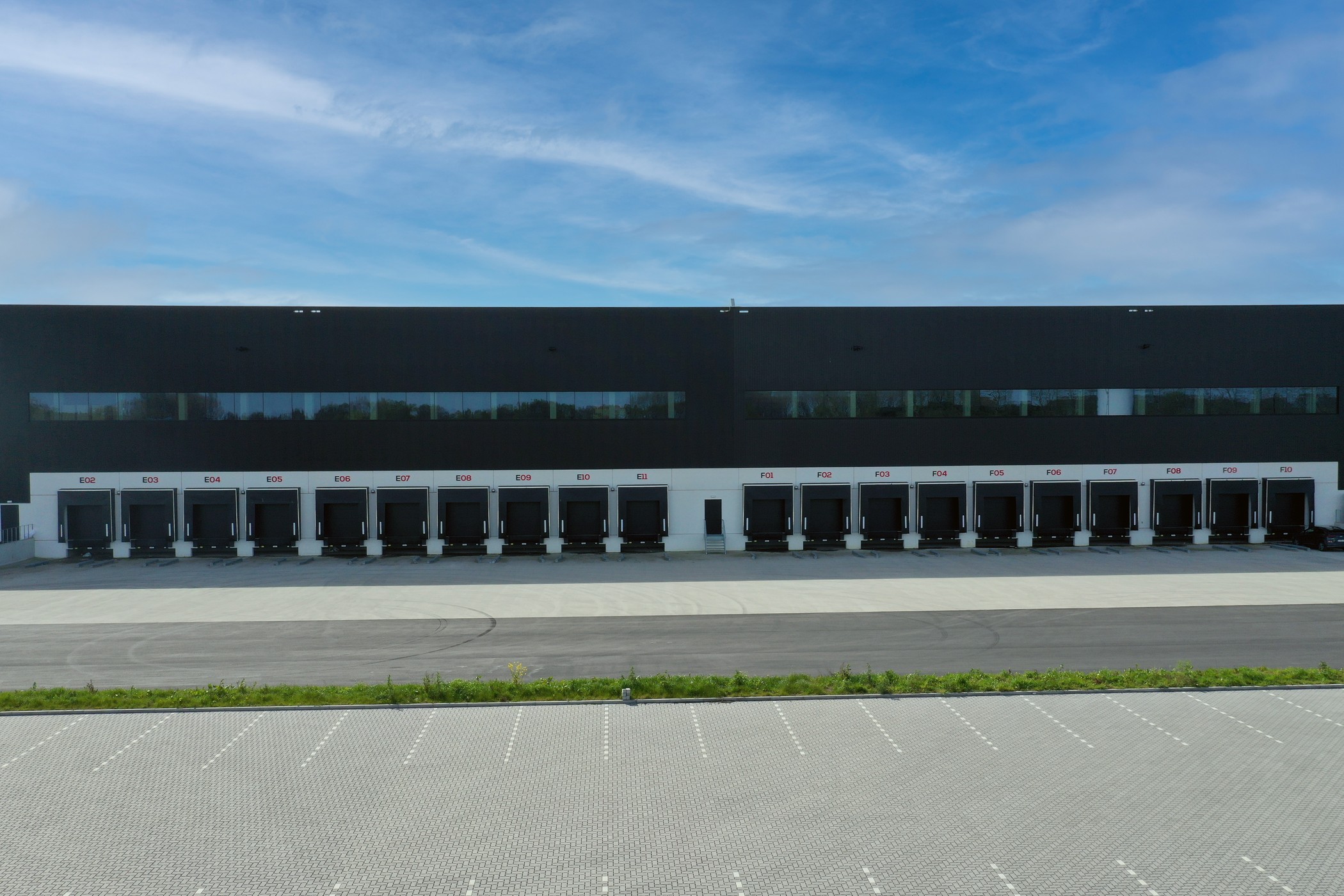 Logistiek magazijn met kantoren TE HUUR Ghent Logistic Campus Evergem - photo 5