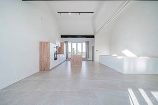 Au cœur du village de Tarcienne, dans un environnement d’un calme absolu, découvrez ce magnifique duplex de 2024 situé au premier étage d’une...