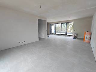 Ontdek dit prachtige nieuwbouwproject aan de Hogestraat, met vier stijlvolle en energiezuinige stapelwoningen. Deze duplexwoning biedt 3...