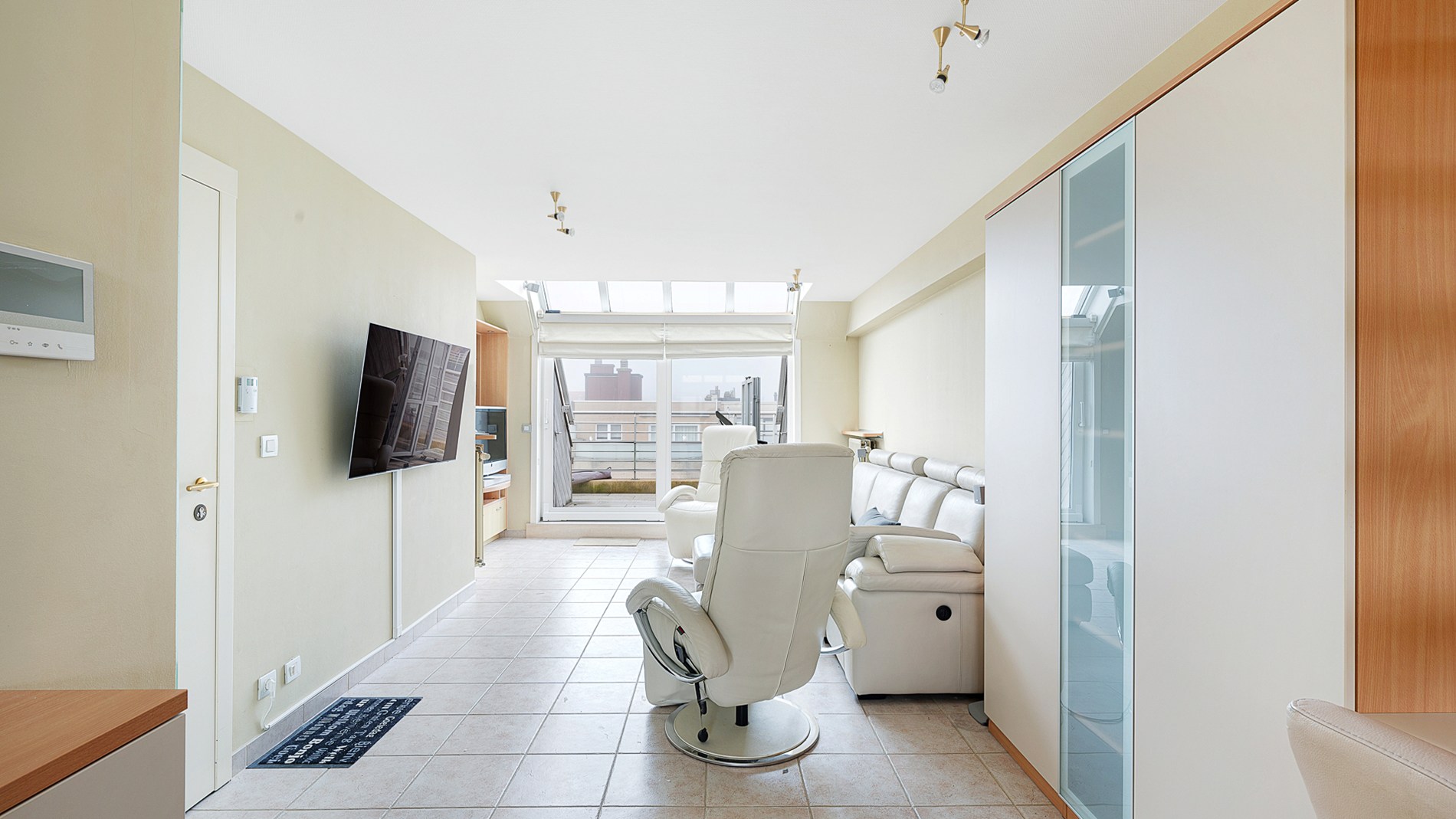 Apartment for sale in Knokke with 2 bedrooms - photo 5