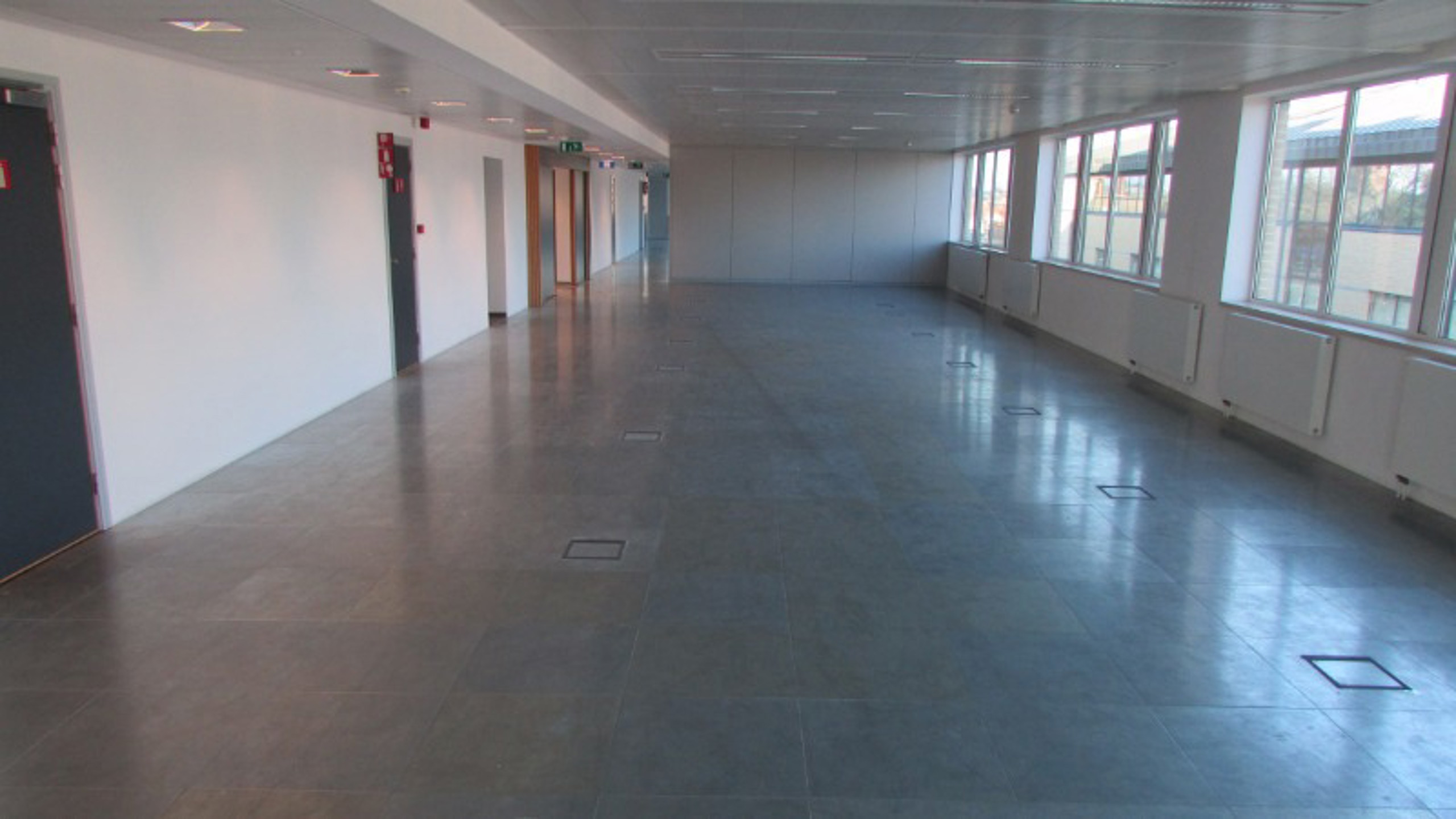 Commercial à louer à Groot-Bijgaarden - photo 5