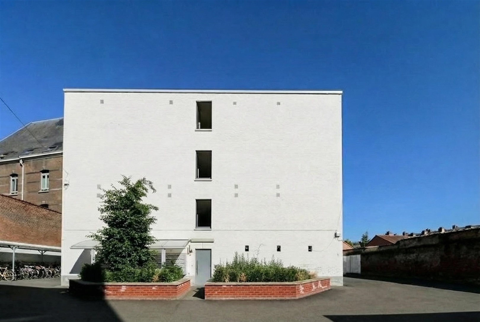 Centraal doch rustig gelegen gerenoveerde studio van 28 m² - foto 2