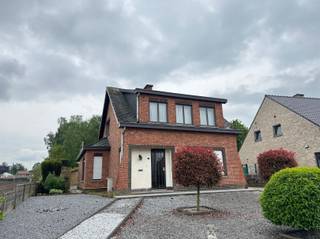 Zeer rustig gelegen open bebouwing met prachtig uitzicht Tessenderlo/Ham.Op een uitzonderlijk rustige locatie, maar toch dichtbij het centrum én op...