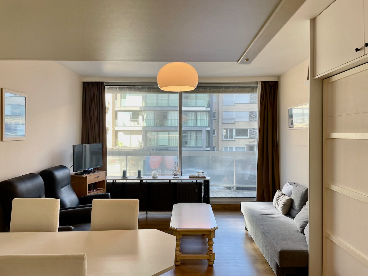 Gezellige studio met zicht op de mooie Sint-Bernarduskerk - photo 5