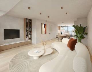 Découvrez ce projet immobilier de luxe au cœur de Knokke<br /> <br />Nous sommes fiers de vous présenter ce projet immobilier exclusif qui allie architecture moderne et finitions élégantes dans le centre animé de Knokke.<br /><br />Ces magnifiques appartements ont été conçus avec le souci du détail et offrent un confort de vie inégalé.<br /><br />Situé à quelques pas de toutes les commodités essentielles, ce projet offre l'équilibre parfait entre la vie urbaine et un environnement résidentiel paisible. Knokke, connue pour son atmosphère charmante et sa vie animée, offre un large éventail de magasins, de restaurants et de possibilités de loisirs, tous à portée de main.<br /><br />Les appartements de ce projet ont une façade de plus de 5 mètres de large et sont disponibles avec 2 chambres spacieuses, ce qui les rend idéaux pour les jeunes familles comme pour les personnes à la recherche d'une résidence secondaire luxueuse sur la côte. Les grandes baies vitrées laissent entrer une lumière naturelle abondante et offrent une vue imprenable sur les environs.<br /><br />Le projet comprend :<br /><br />8 appartements aux finitions élégantes<br />2 appartements duplex exclusifs<br /><br />Au rez-de-chaussée, vous trouverez des équipements pratiques tels qu'un local à vélos, tandis qu'au niveau -1 se trouvent les caves privées, qui offrent un espace de rangement suffisant pour toutes vos affaires.<br /><br />Le nouveau projet immobilier est notamment équipé d'un chauffage au sol, d'une pompe à chaleur air-eau, de panneaux solaires et d'un système de ventilation D. En bref, un appartement neuf à la pointe de la technologie, prêt pour l'avenir !<br /><br />C'est l'occasion d'acquérir un magnifique appartement dans un projet unique qui élève le luxe et le confort à un niveau supérieur.<br /><br />Ne manquez pas cette occasion et assurez-vous une maison de rêve au cœur de Knokke !<br />Contactez-nous dès aujourd'hui pour plus d'informations ou pour planifier une visite.<br /><br />N'attendez plus et découvrez les possibilités que ce projet extraordinaire a à vous offrir !