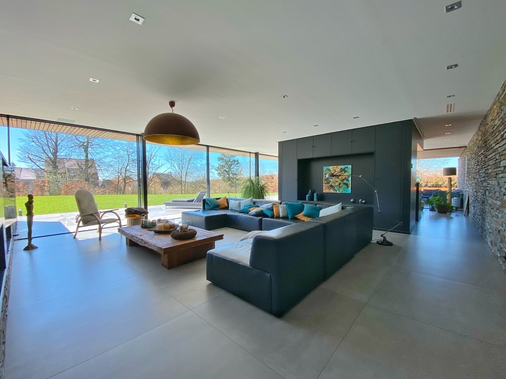 UITERST EXCLUSIEVE VILLA op domein met 4 extra nieuwe WONINGEN! - foto 3