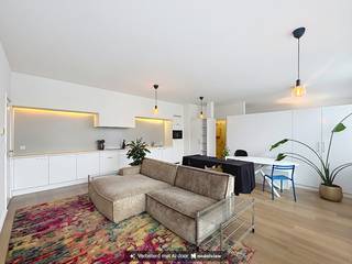 Appartement gelegen op de tweede verdieping op zeer <strong>centrale </strong>ligging in de <strong>Theaterbuurt </strong>op wandelafstand van de gezellige Graanmarkt, winkels, restaurants en openbaar vervoer. <br /><br /><strong>Indeling:</strong><br />Het appartement is gelegen op de eerste verdieping. Inkomhal, ruime woonkamer op parketvoer, volledig ingerichte open keuken voorzien van kookplaat, combi-oven en koelkast met vriesvak. Kastenwand als afscheiding naar slaapkamer, badkamer met douche en lavabo. Apart toilet en berging met voor wasmachine en droogkast.<br /><br /><strong>Bijzonderheden:</strong>
<ul>
	<li>De maandelijkse gemeenschappelijke kosten bedragen €85,- per maand.</li>
	<li>De nutsvoorziening van water, gas en elektriciteit zijn individueel.</li>
	<li>Ondergrondse berging op verdieping -1.</li>
	<li>Ondergrondse fietsenkelder, bereikbaar met fietsenlift. </li>
	<li>Beschikbaar vanaf 1 december.</li>
</ul>