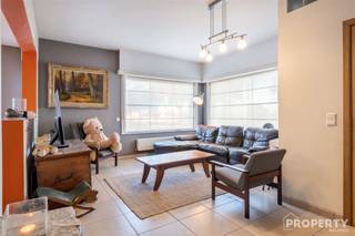 Ruime gezinswoning met karakter in Zillebeke. Deze woning biedt 174 m² bewoonbare vloeroppervlakte op een perceel van 531 m² met een...