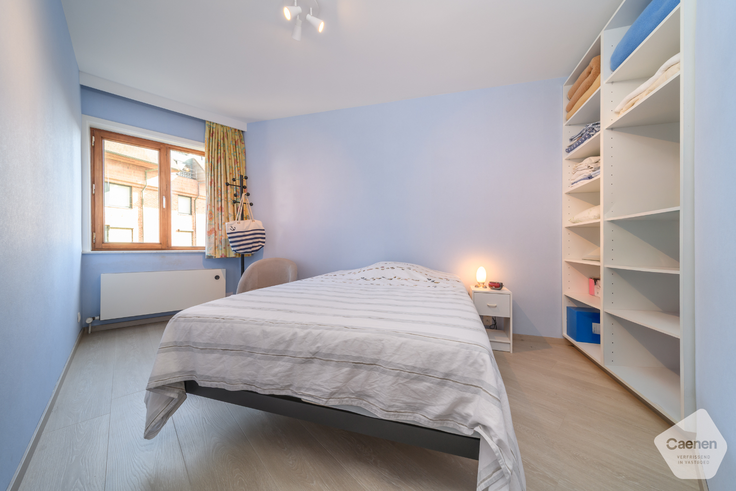 Recent gerenoveerde studio met aparte slaapkamer en terras in hartje De Panne - foto 4